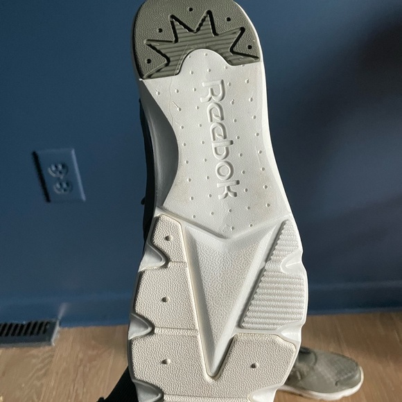 Reebok Slip-On Trainer Never Worn - Picture 3 of 5